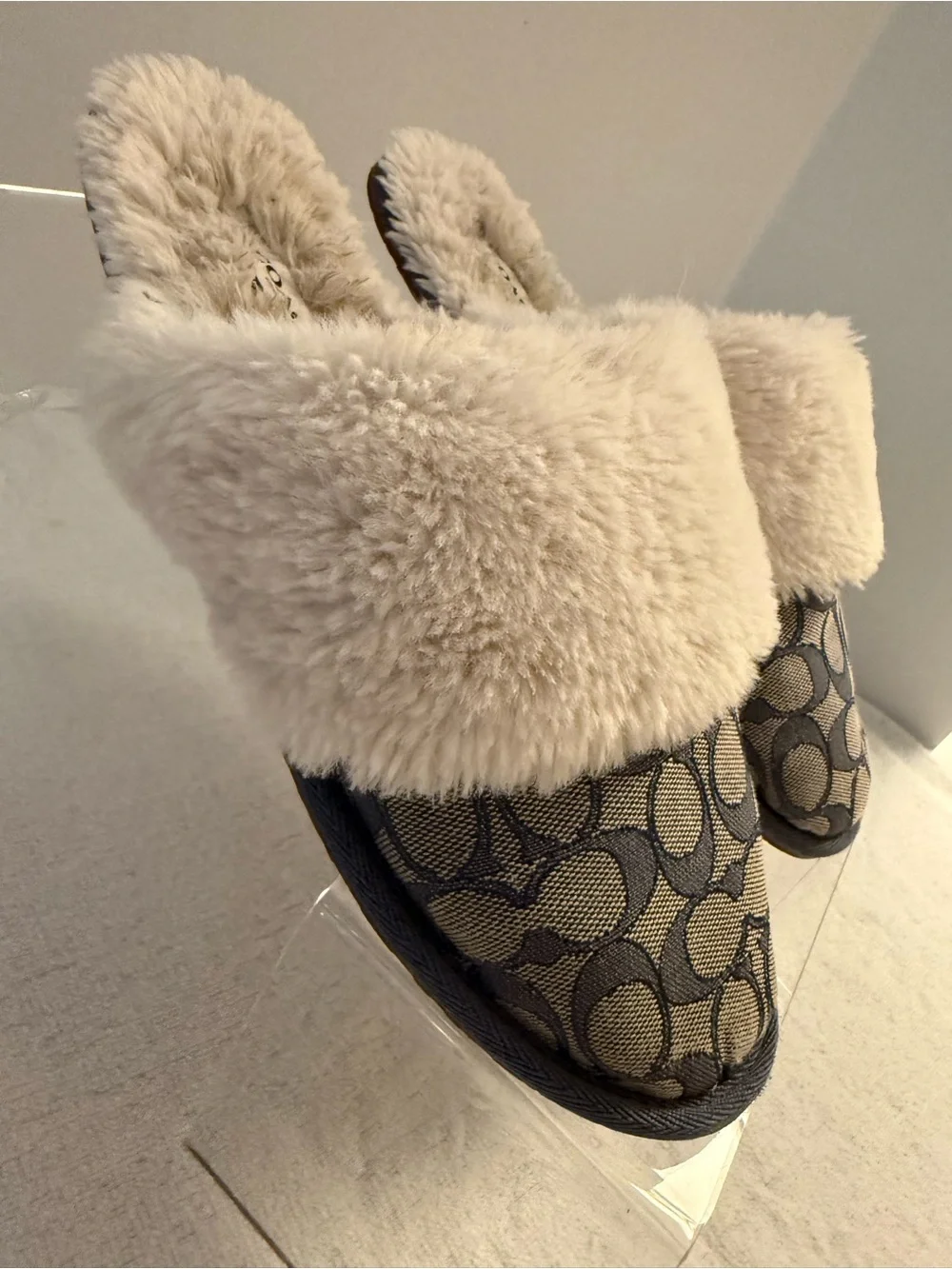 Coach Zena Signature Jacquard Faux Fur Mule Slippers Women’s Size 9B